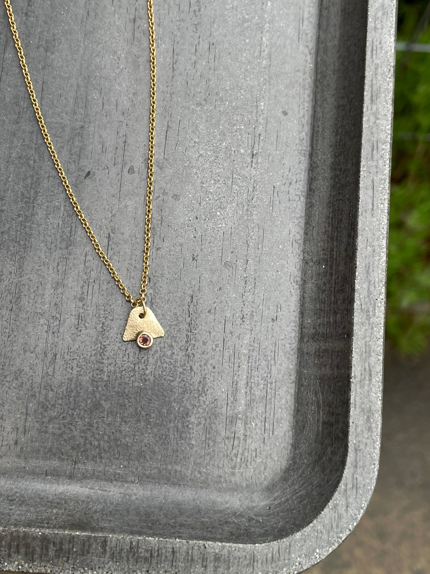 Gold Pendant with Oregon Sunstone