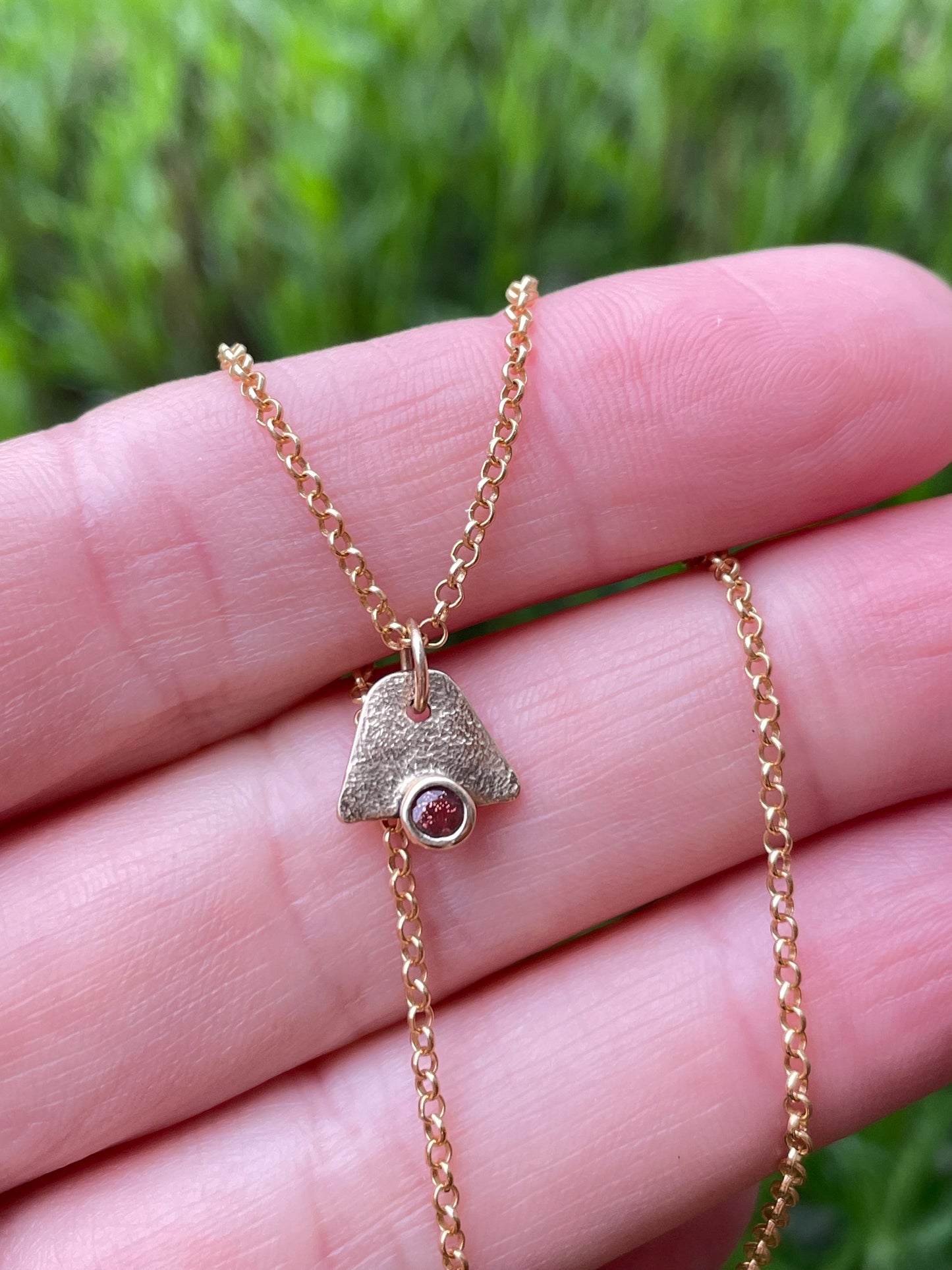 Gold Pendant with Oregon Sunstone