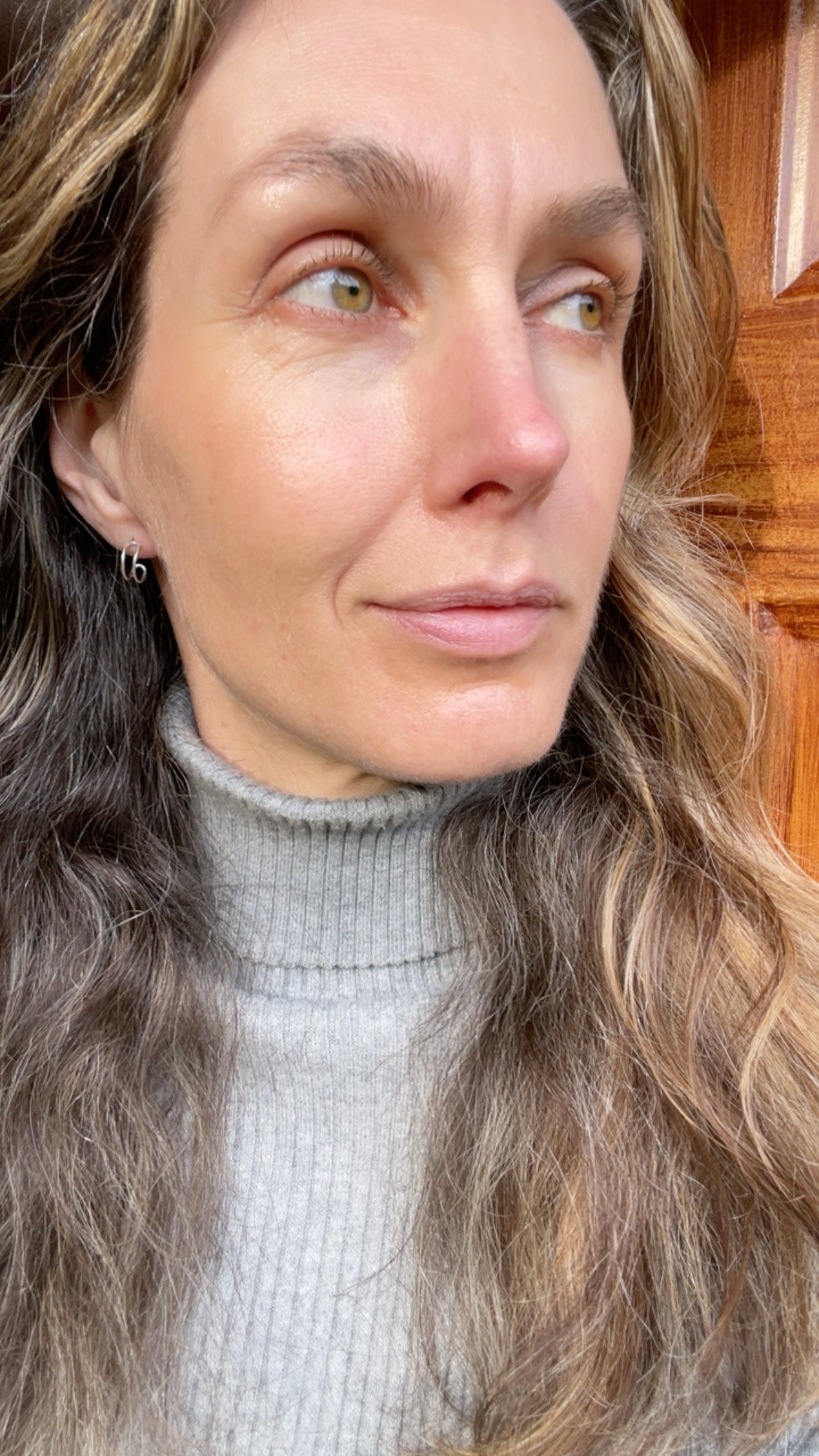 Crecsent Sterling Hoops