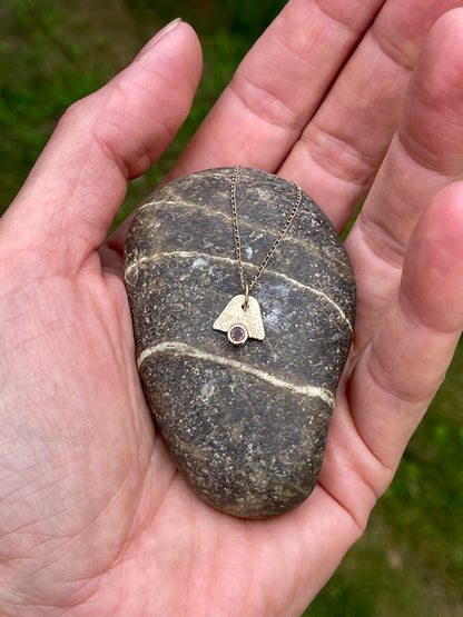 Gold Pendant with Oregon Sunstone