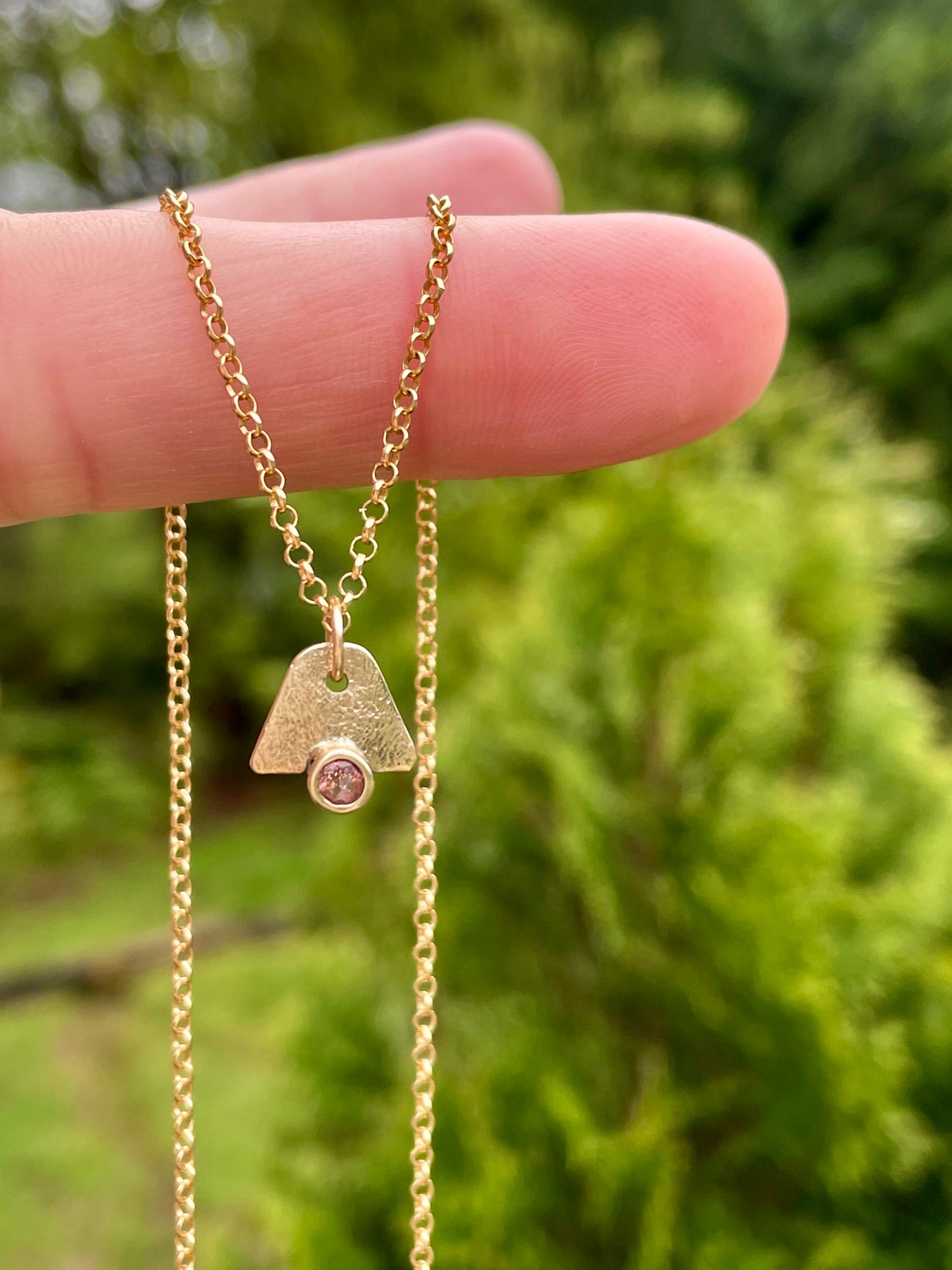 Gold Pendant with Oregon Sunstone