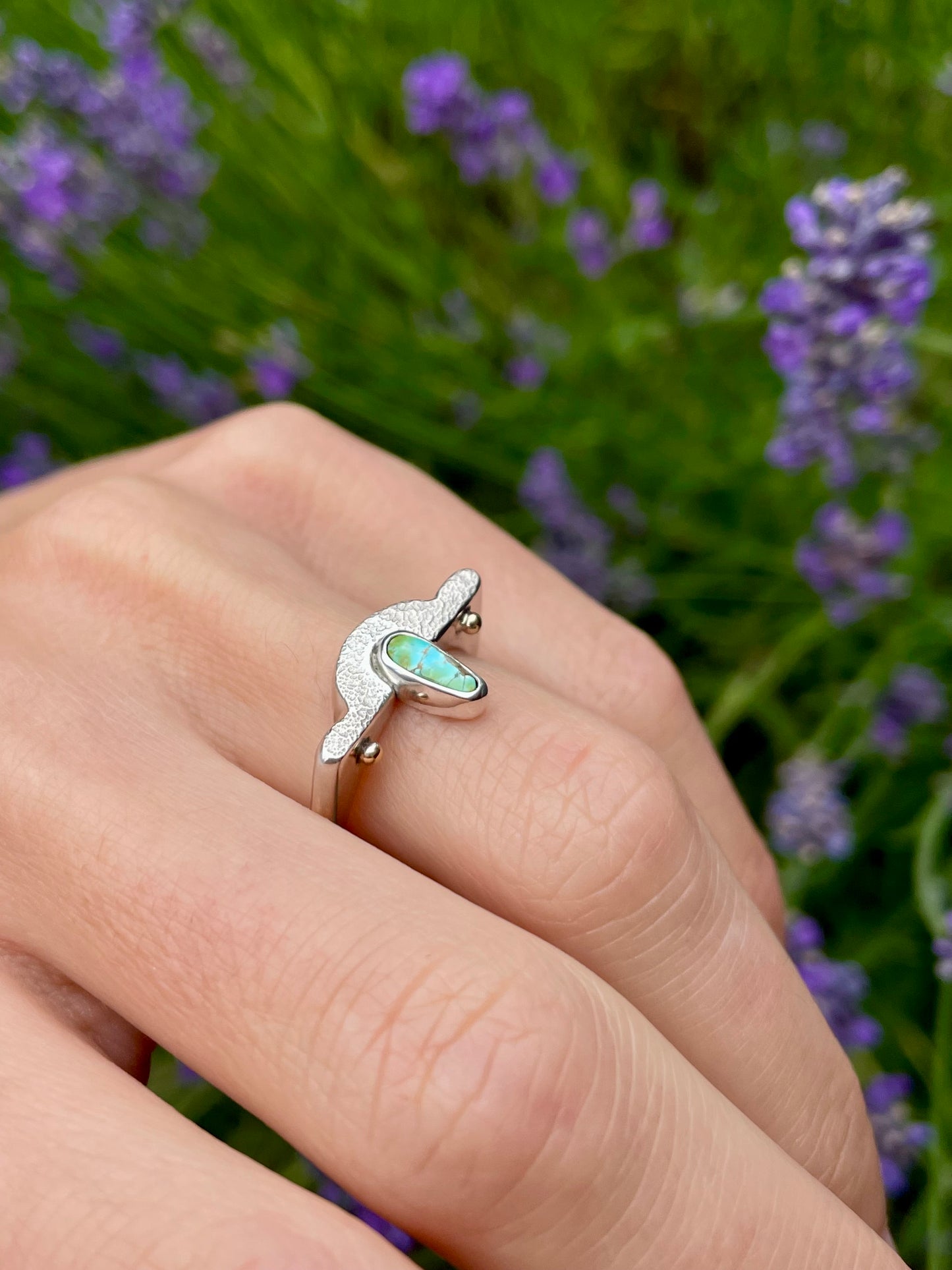 Sterling Silver turquoise and Gold detailed ring size 7.5