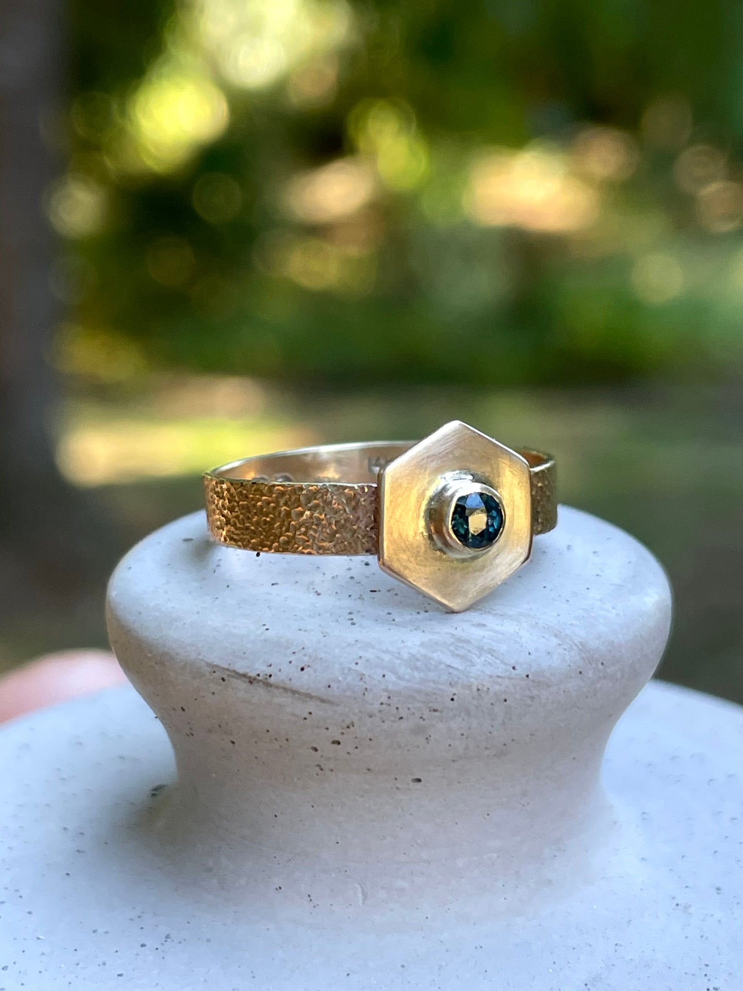 Montana Sapphire Gold Ring