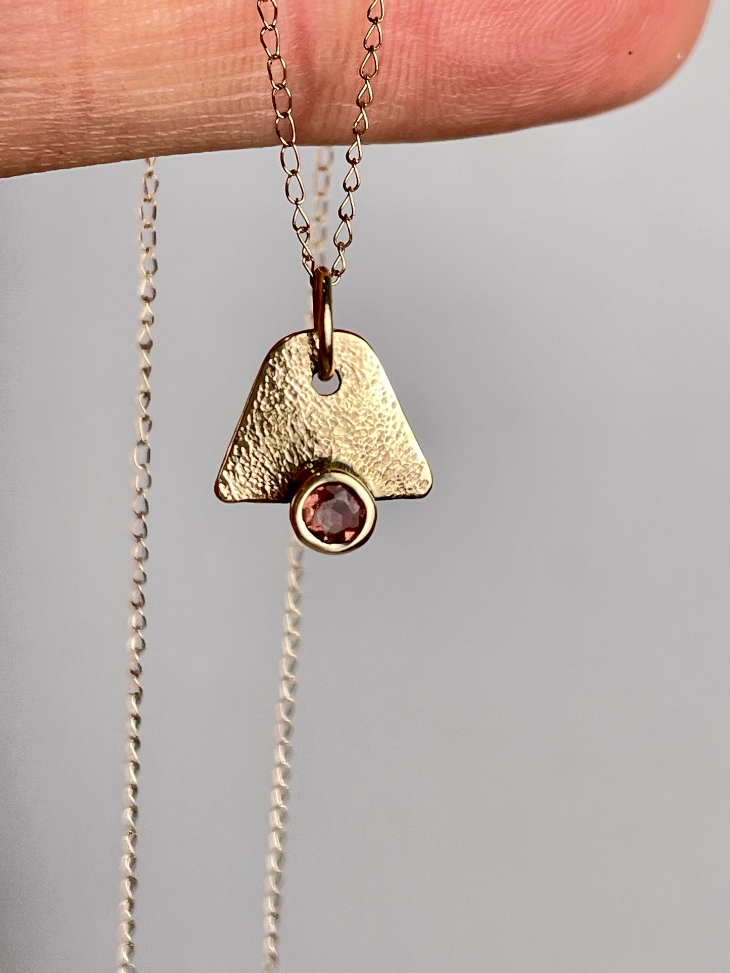 Gold Pendant with Oregon Sunstone