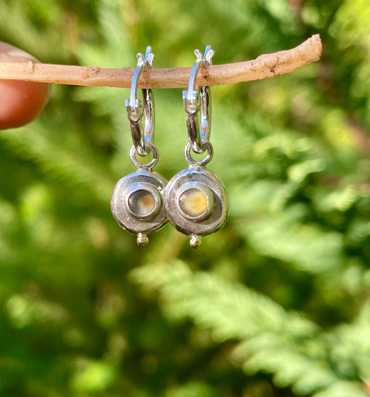 Montana Sapphire Huggie Hoop Earrings