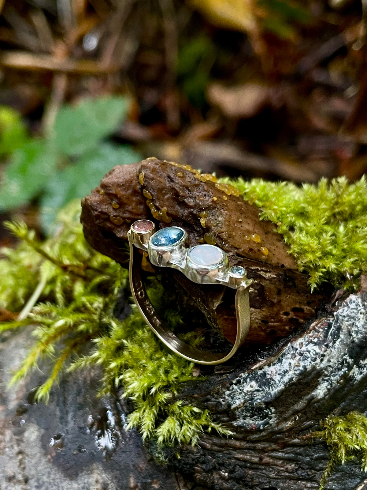 Golden Gem Collector Ring Size 8