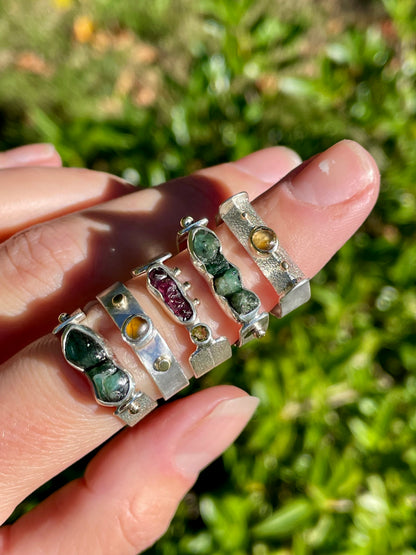 Emerald East/West Ring size 6.25