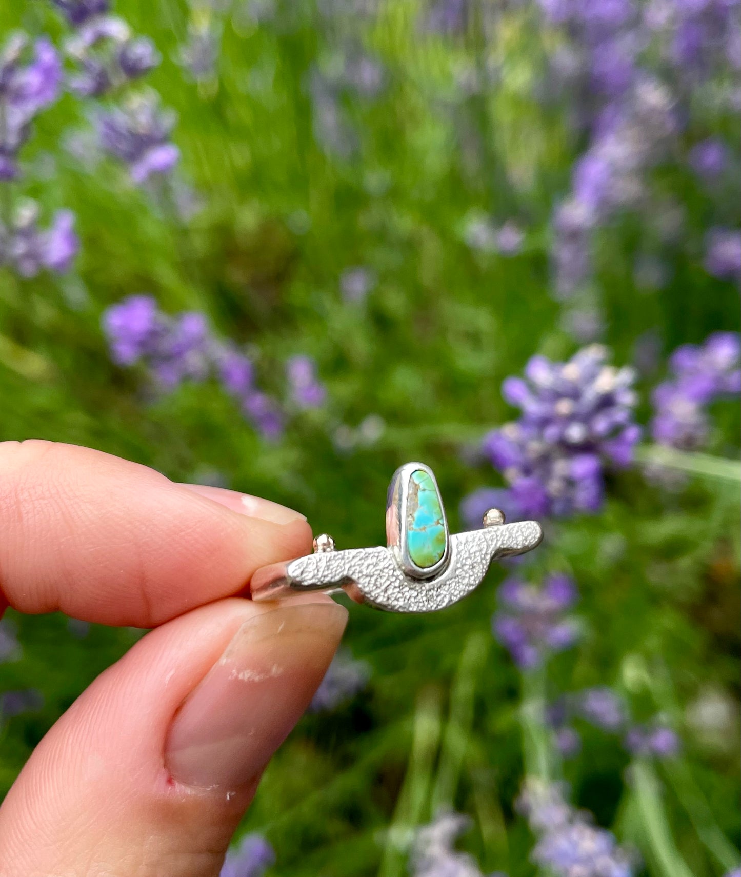 Sterling Silver turquoise and Gold detailed ring size 7.5