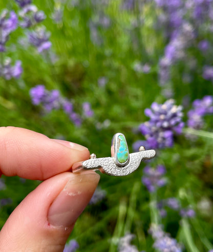 Sterling Silver turquoise and Gold detailed ring size 7.5
