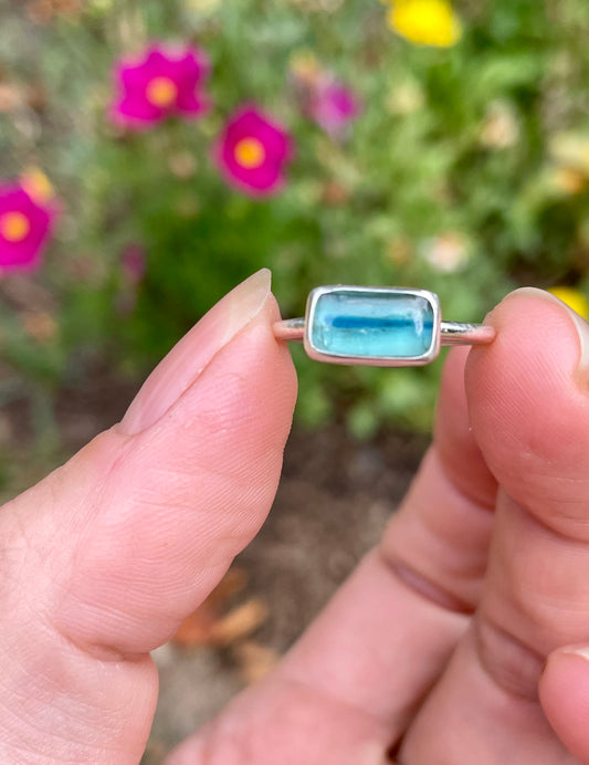 Bi-colored Horizontal Kyanite Ring size 6